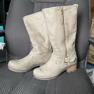 Women’s Calf Boots
